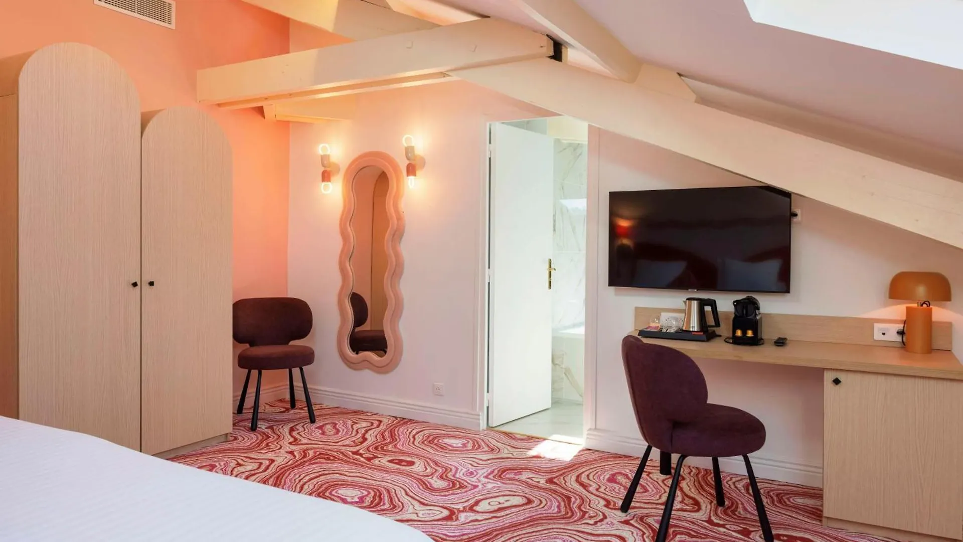 Best Western Hotel Lakmi Nice 3*,  France